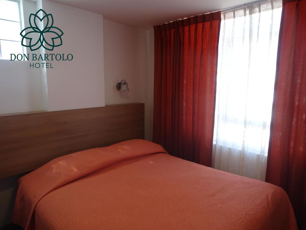 Espinar Hotel Don Bartolo מראה חיצוני תמונה