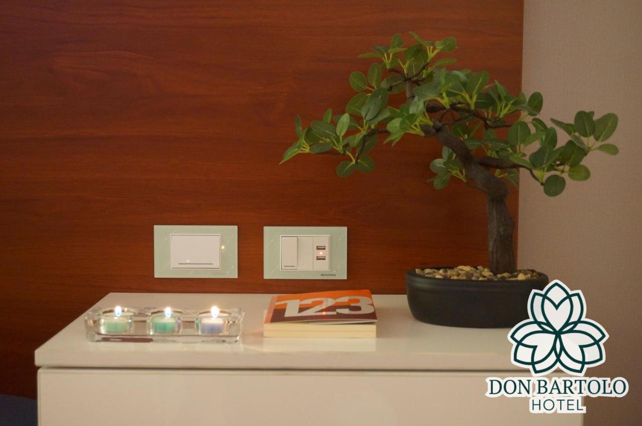 Espinar Hotel Don Bartolo מראה חיצוני תמונה