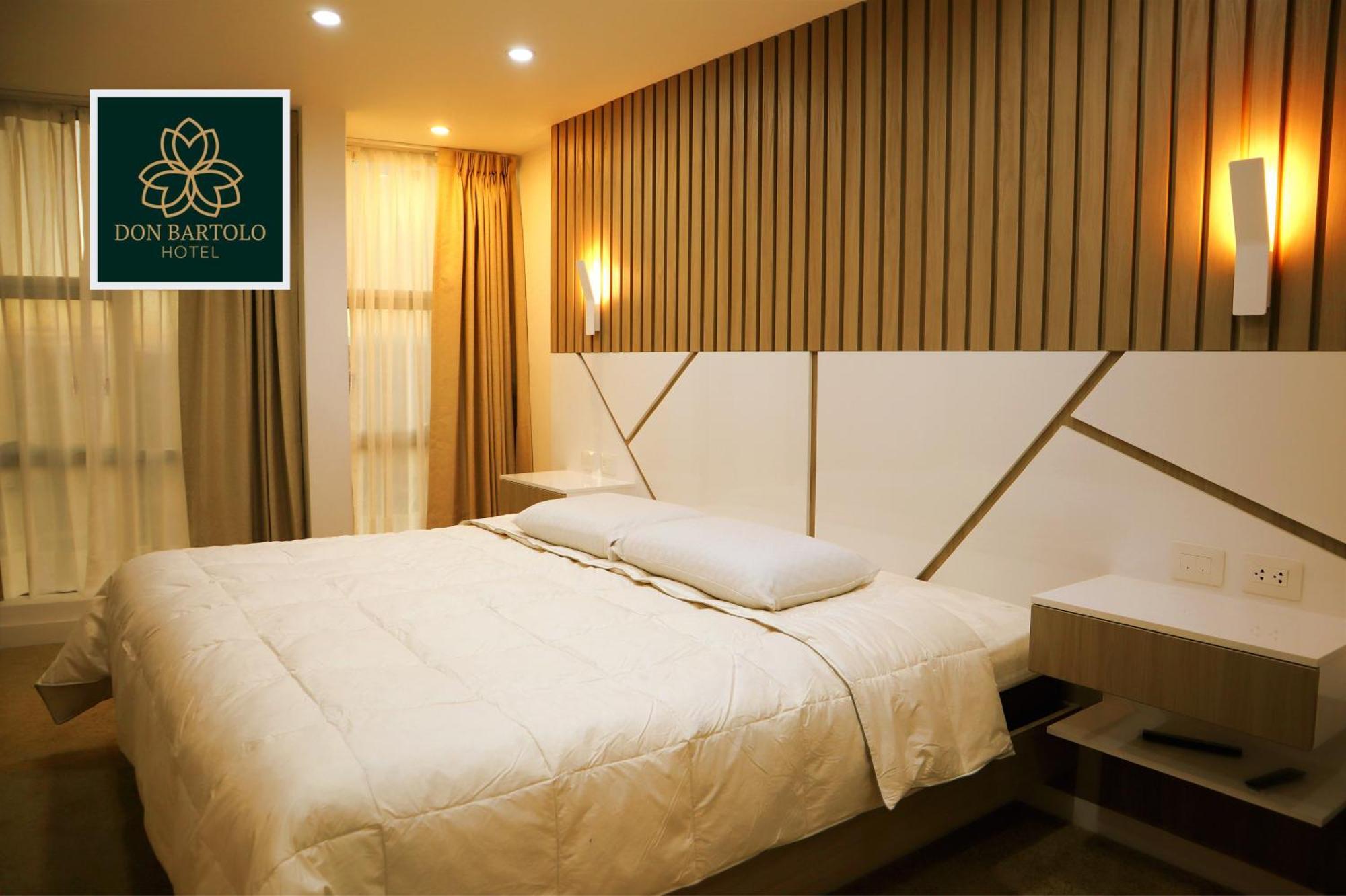 Espinar Hotel Don Bartolo מראה חיצוני תמונה