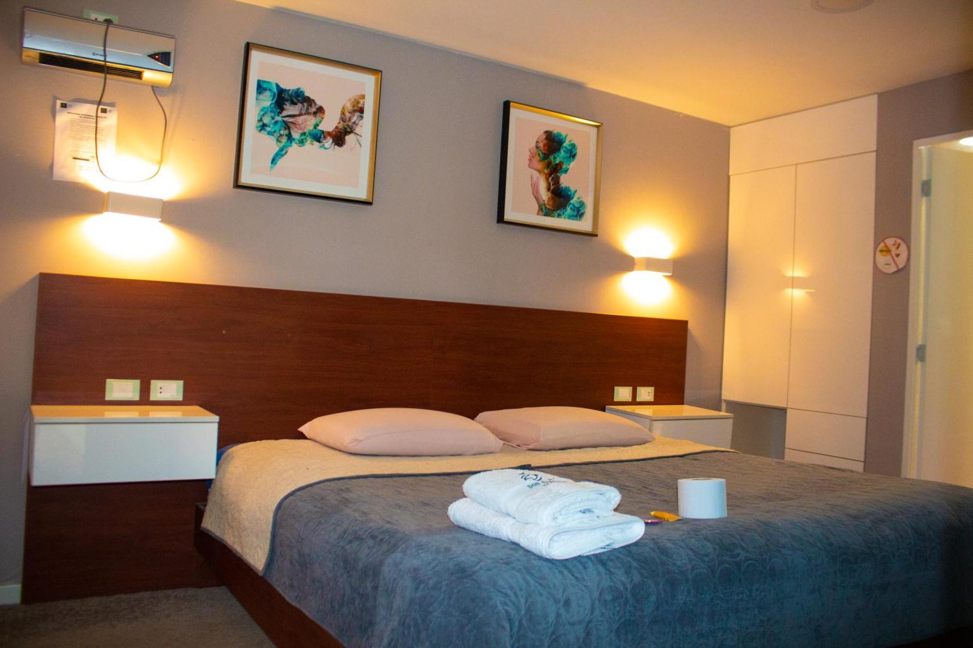Espinar Hotel Don Bartolo מראה חיצוני תמונה