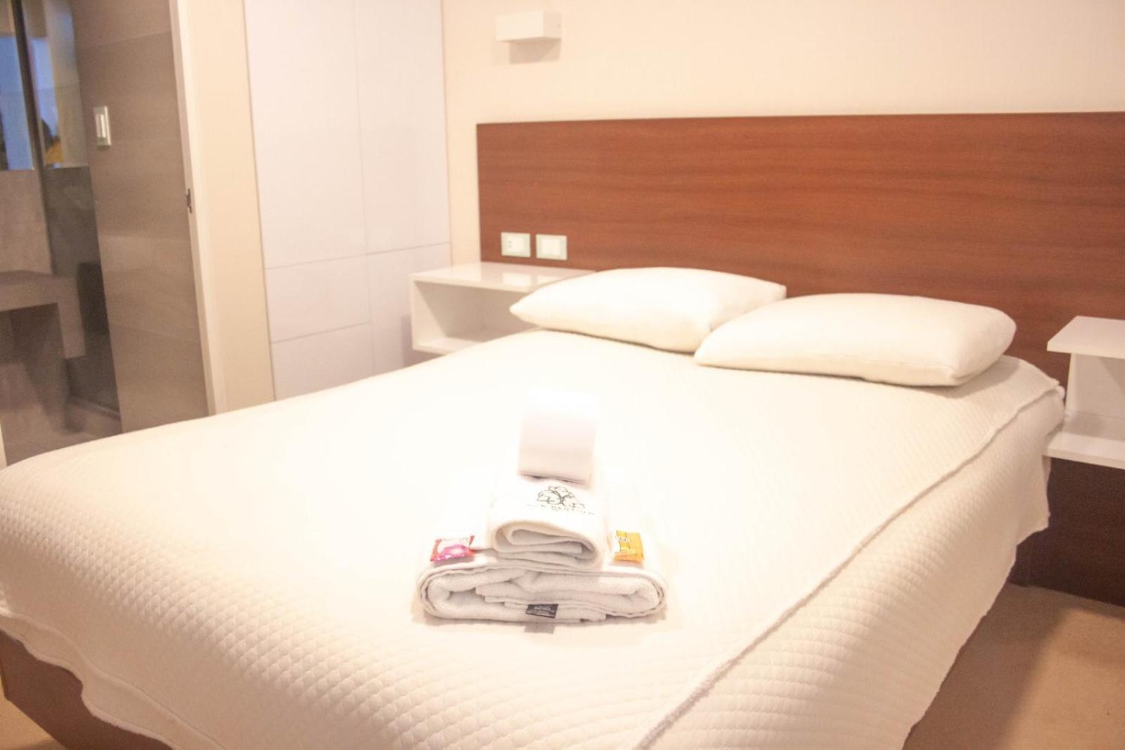 Espinar Hotel Don Bartolo מראה חיצוני תמונה